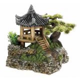 Classic Pagoda House & Plants 3067